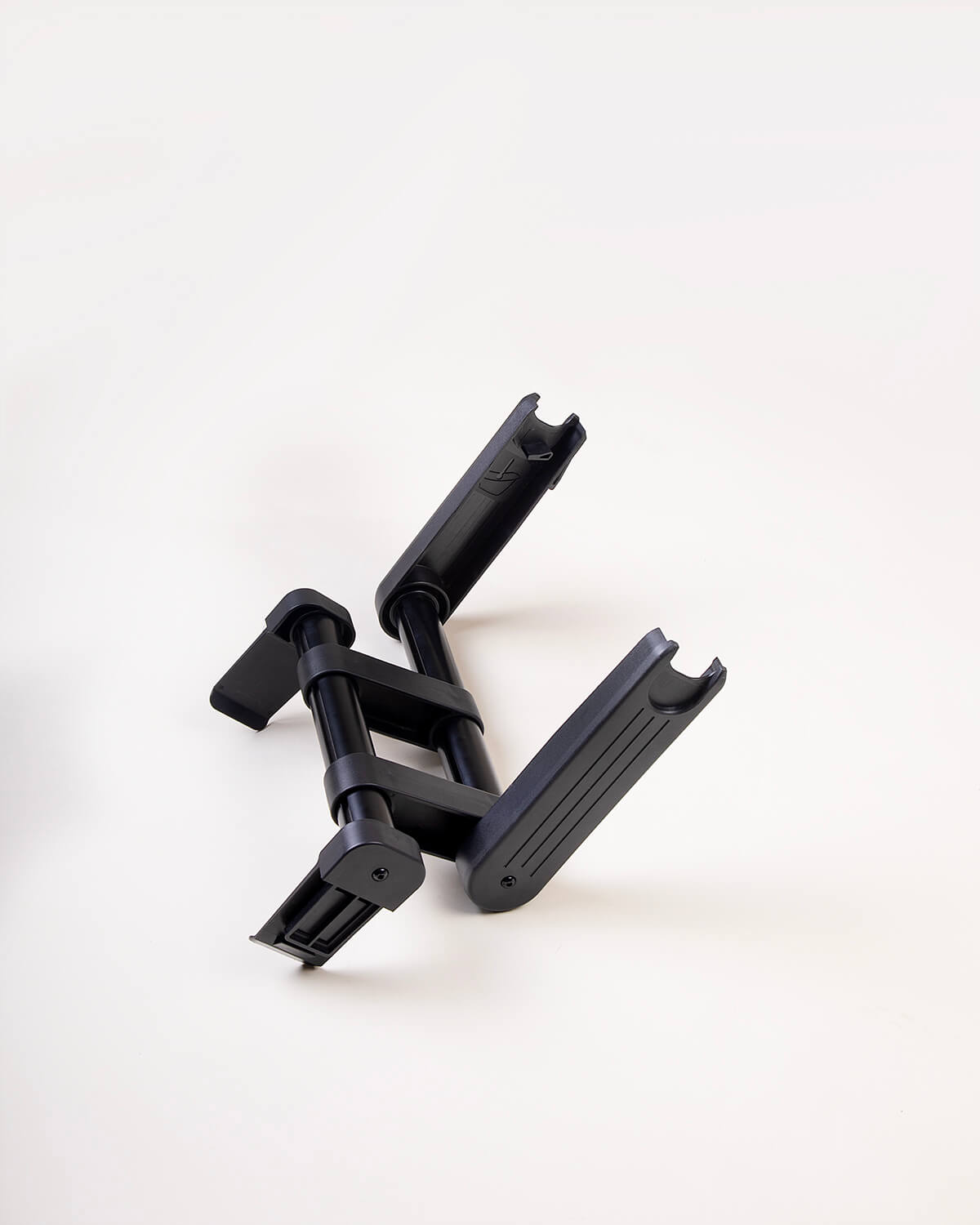 duet adapter V4 Mountain Buggy Autostoeltje adapter voor Duet V4 (per stuk) - Afbeelding 1